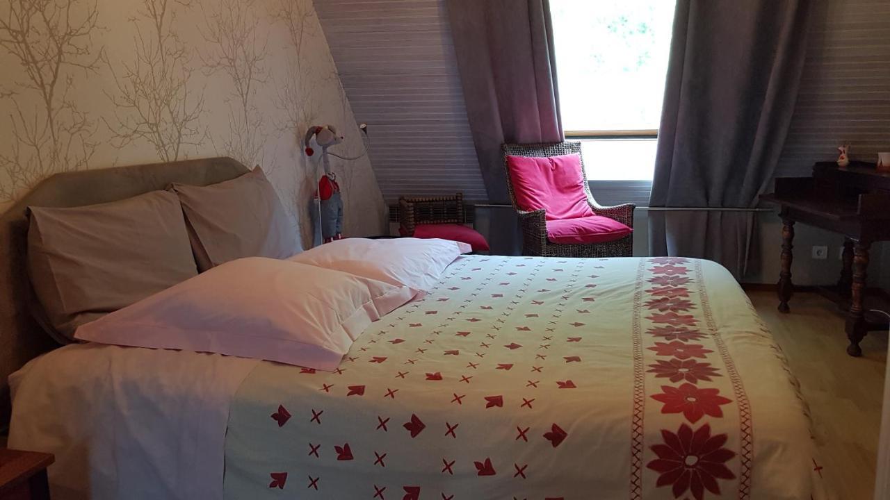 Chambres D'Hotes Thelus Memorial Canadien 外观 照片